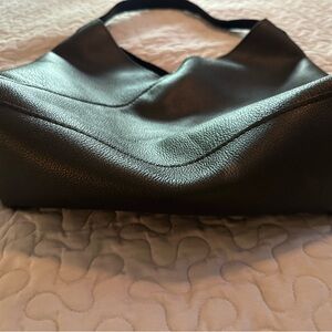 PLG Oversized Naomi - black pebbled leather